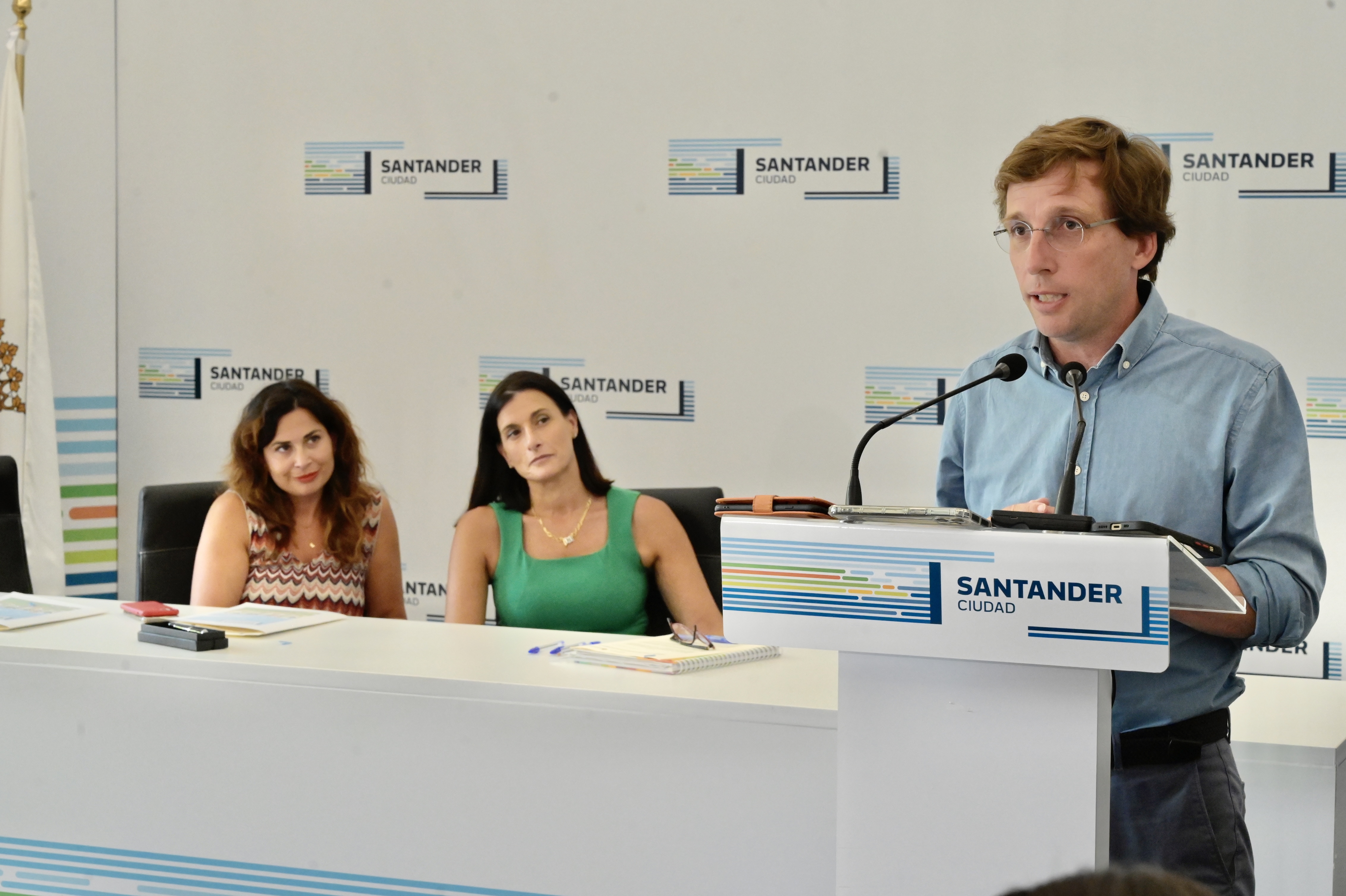 Declaraciones de Almeida tras la firma del protocolo con la ciudad de Santander